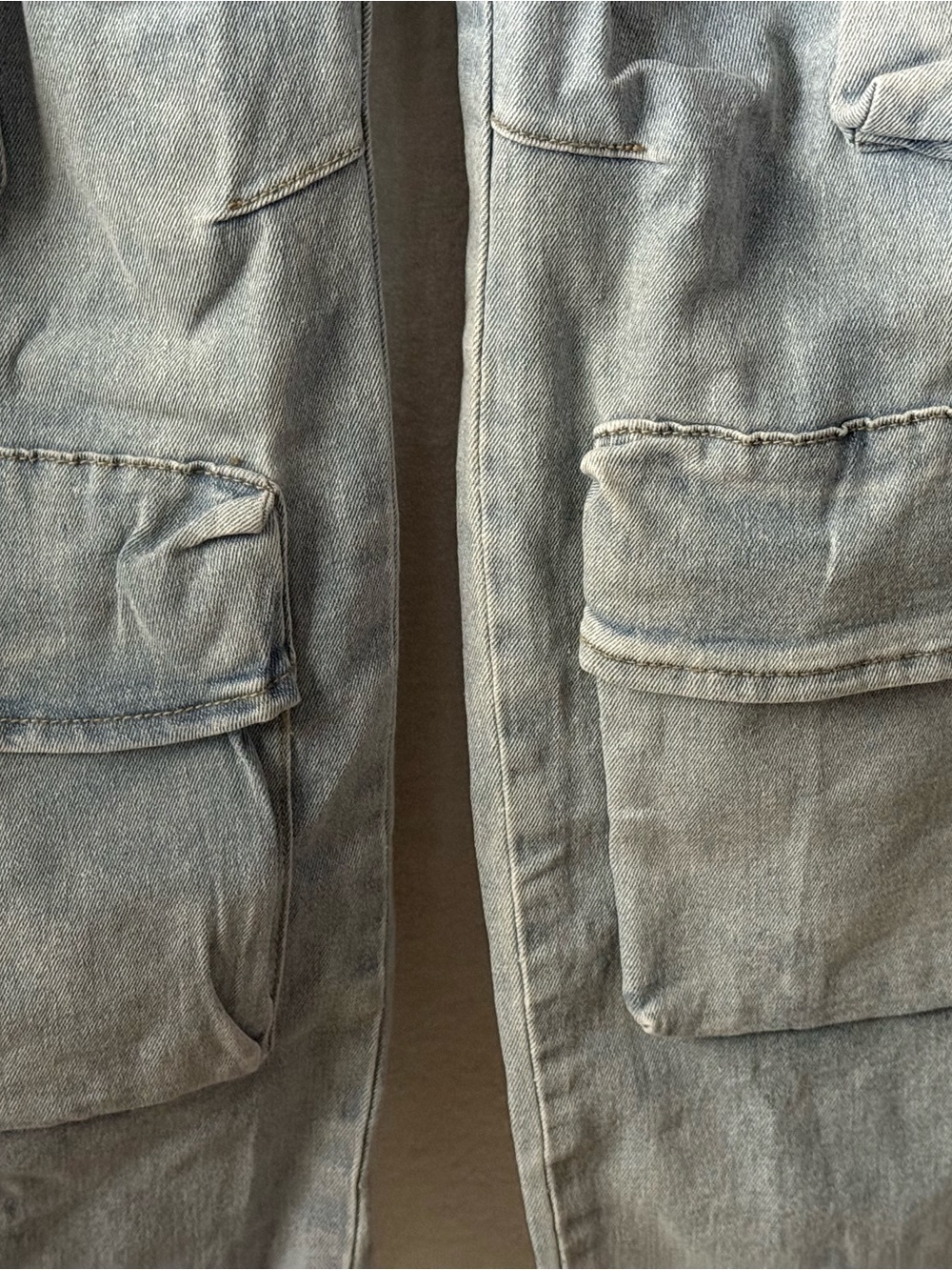 Wide Leg Flare Jeans in Light Gray - Casual Cargo Pocket Detail